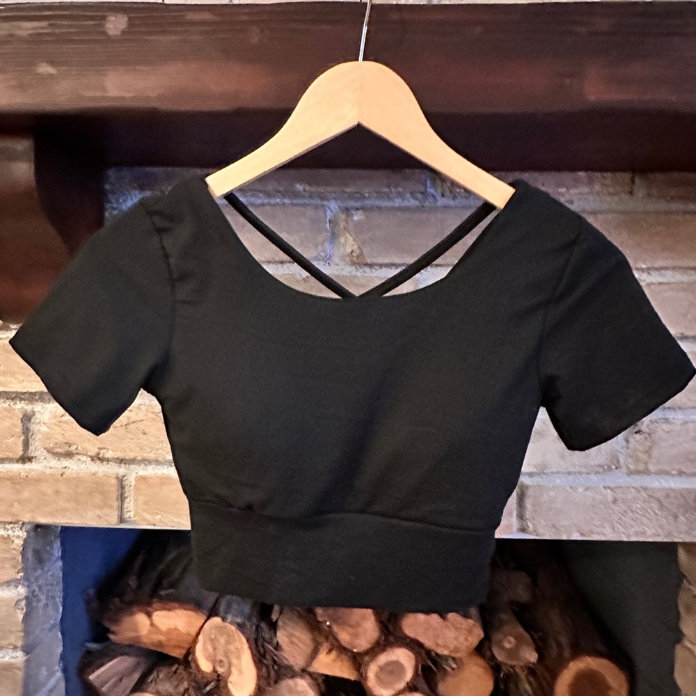 Cropped Women's Top